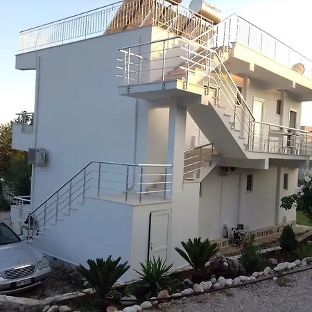 Plazhi 3* Dhermi