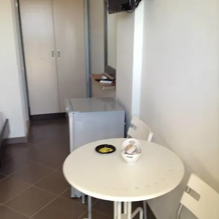 Plazhi Guest house 3*